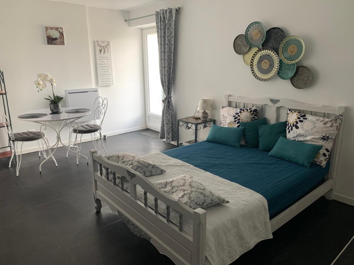Apartamento Studio Cosy Avec Terrasse. Boyer Exterior foto